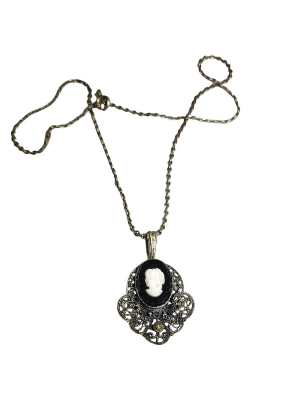 Vintage Silver Tone Cameo Necklace With Filigree Setting 16-Inch Chain Spring Ri